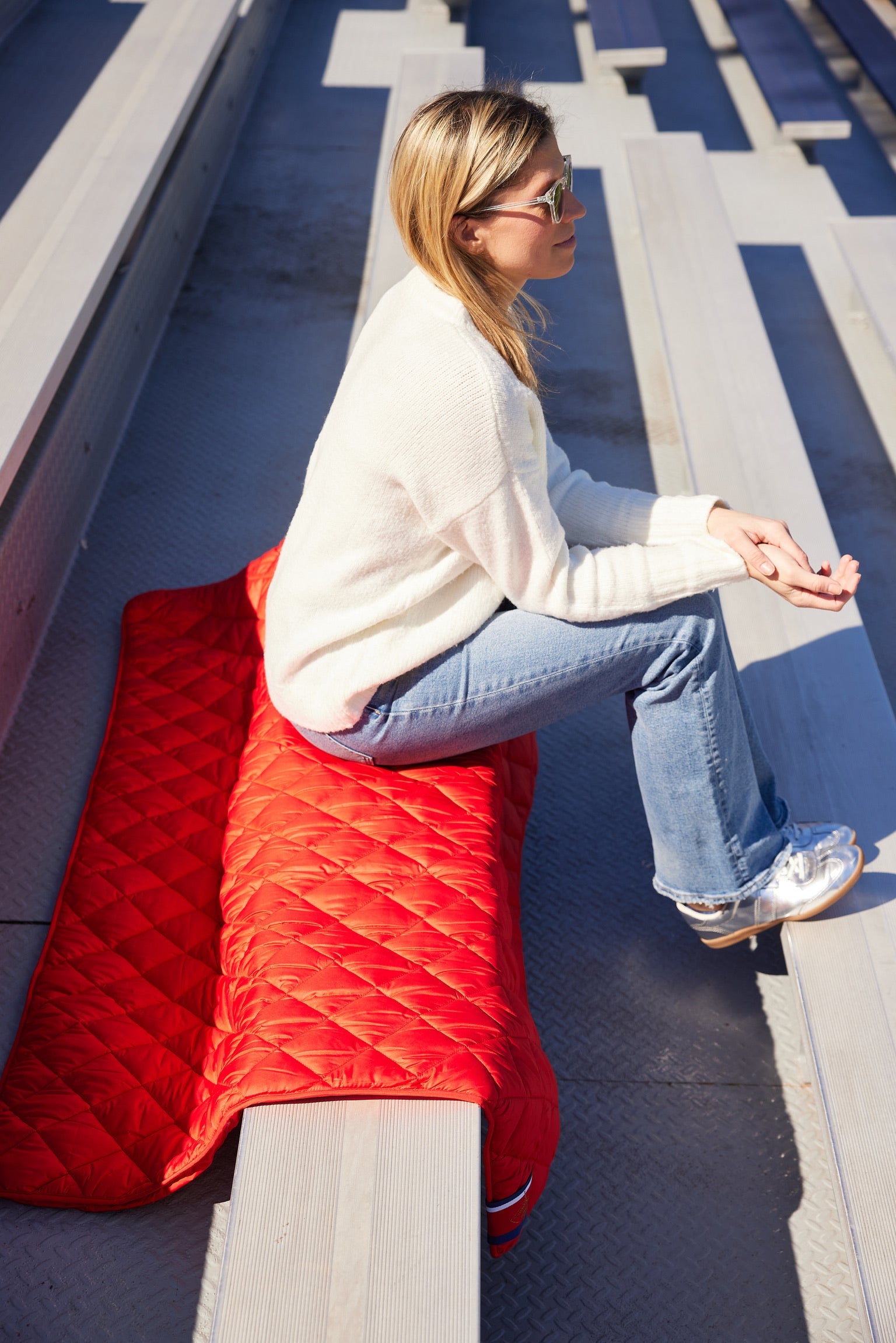 Snuggles: Waterproof Puffer Blanket with Pockets