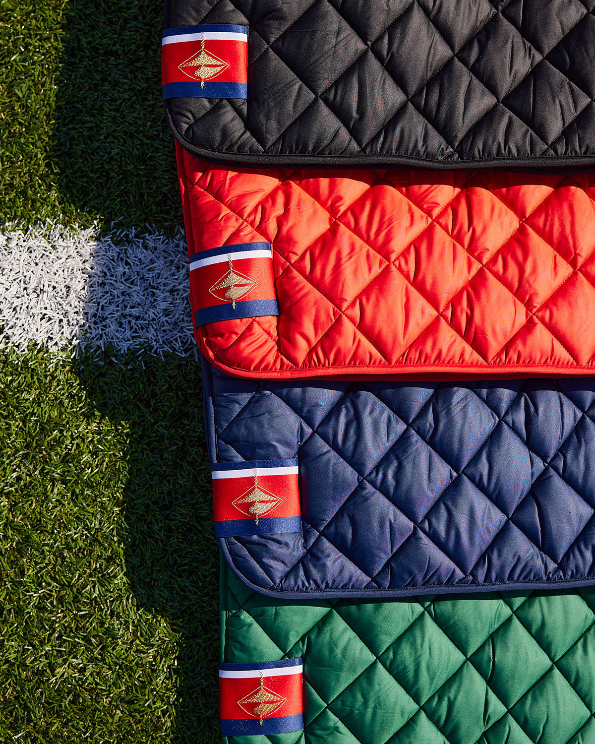 Snuggles: Waterproof Puffer Blanket with Pockets