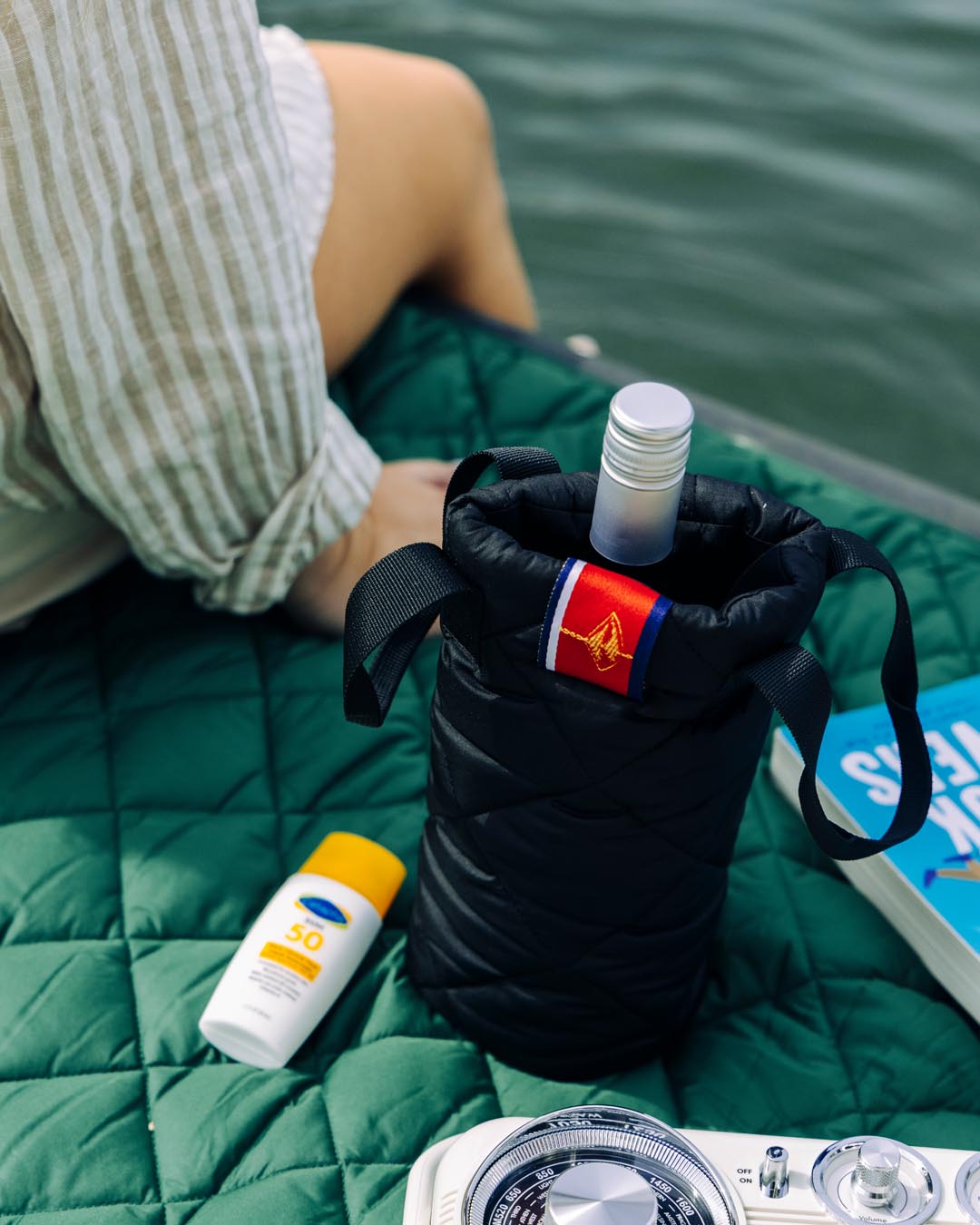 Snuggles: Waterproof Puffer Blanket with Pockets