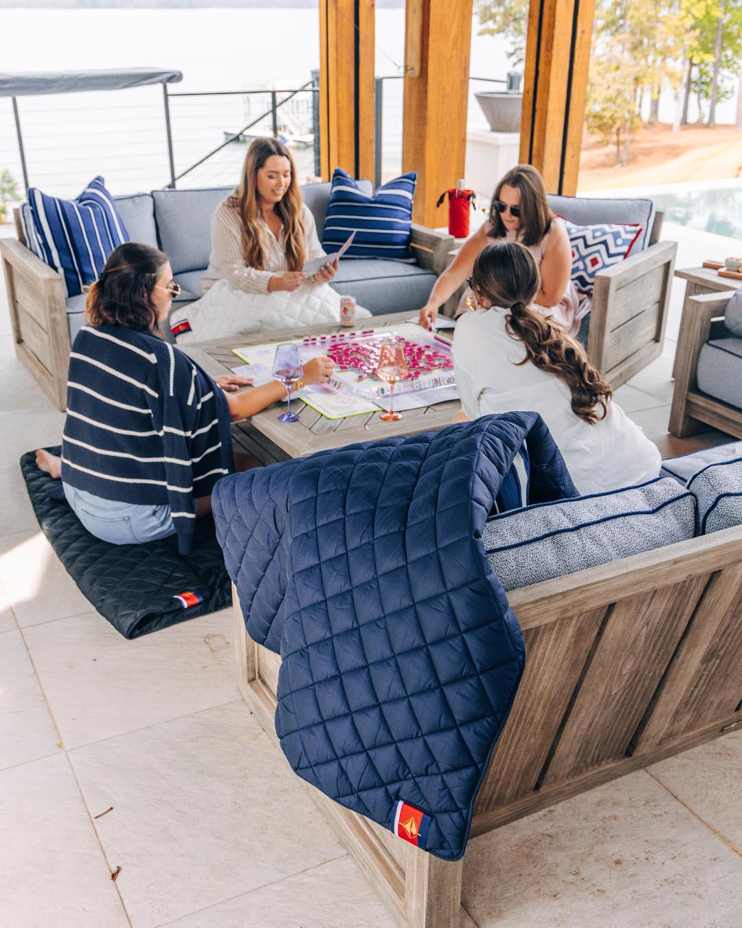 Snuggles: Waterproof Puffer Blanket with Pockets
