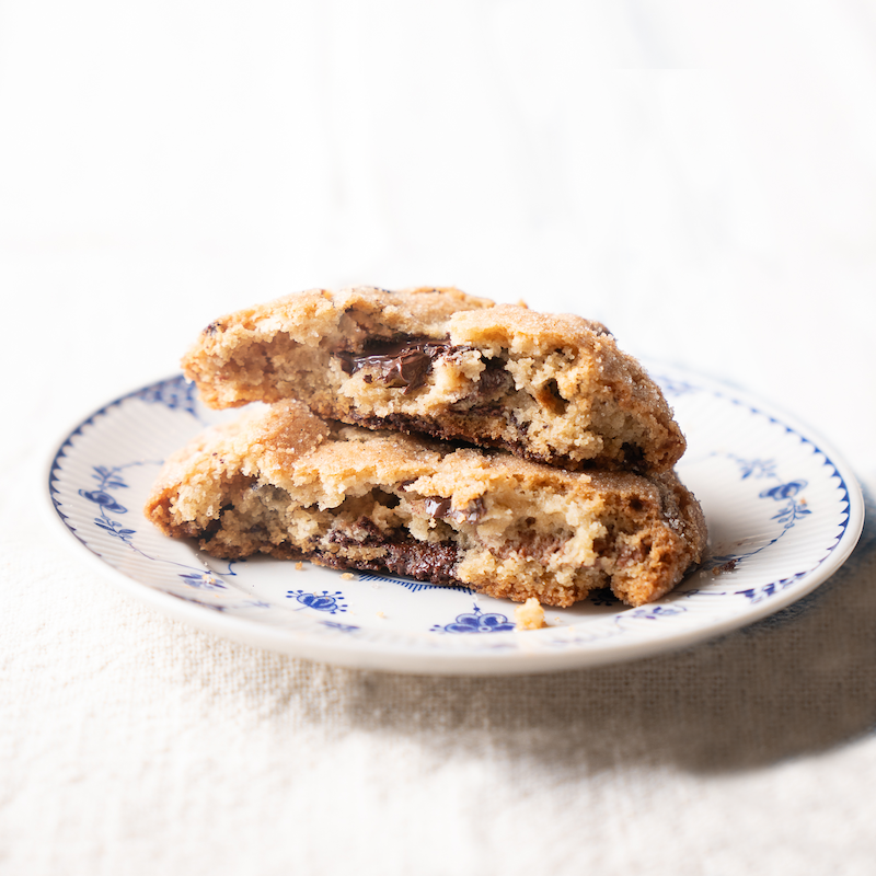 classic chocolate chip cookie gift box